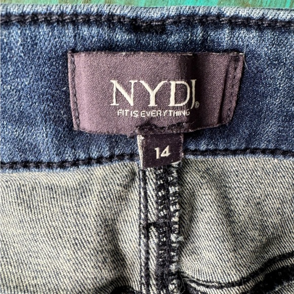NYDJ Marilyn Straight Leg Ankle Cropped Jeans Size 14 Distressed - Picture 7 of 11